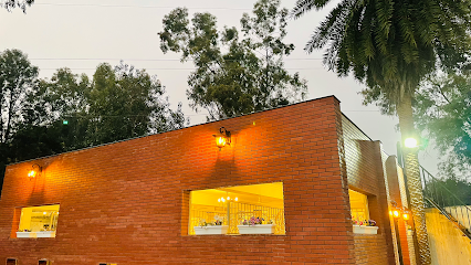 Tri-City Kennels-Pet Hotel, 24/7 Pet Hospital,Day Care & Pet Spa/Grooming Centre